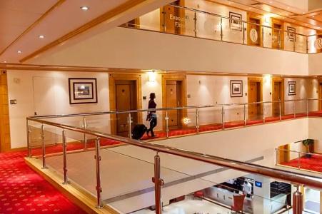 Ramada Qurum Beach - 37