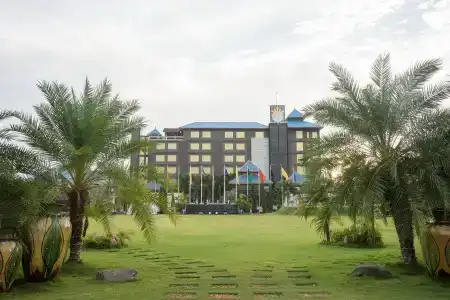 Shwe Pyi Thar - 25