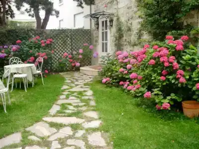 Villa Escudier Appart-hôtel - 13