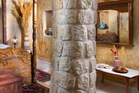 Romantic Cave - 42