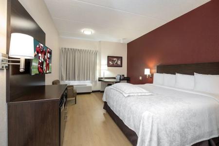 Red Roof Inn Plus+ – Southpoint - 56