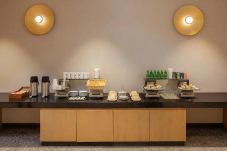Courtyard by Marriott Mexico City Airport - 1