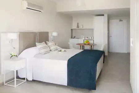 Louis Paphos Breeze - 3