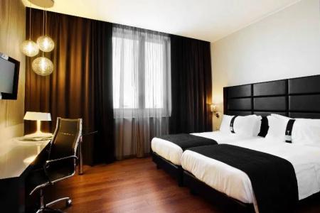 Holiday Inn Genoa City, An Ihg - 56