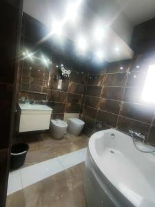 Jessica Flat , Holiday and Business - 120