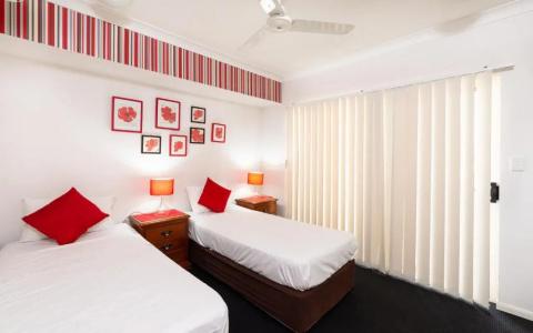Cairns City - 42