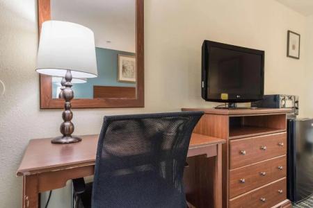Quality Inn - 22