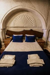 Elite Cave Suites - 78
