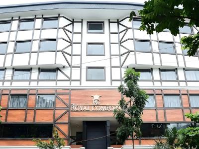 The Royal Comfort - 10