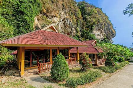 Tonsai Bay - 45
