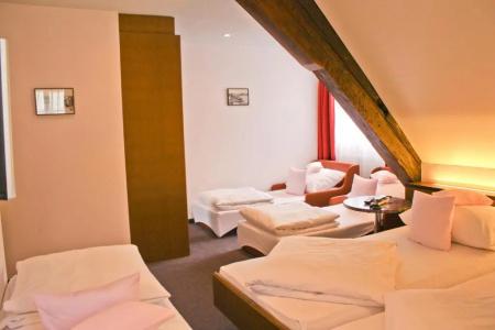 Roesli Guest House - 55