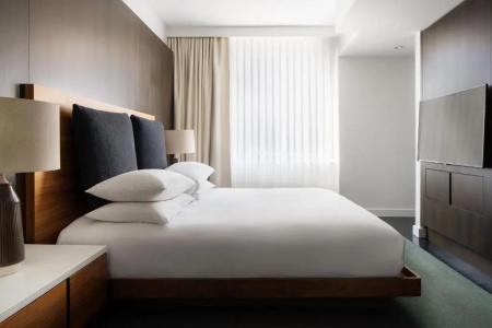 Smyth Tribeca - 118