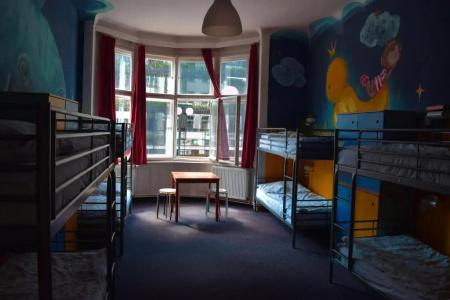Hostel Downtown - 33