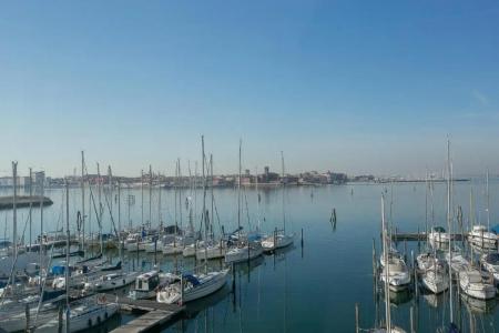 Mosella Suite - 12