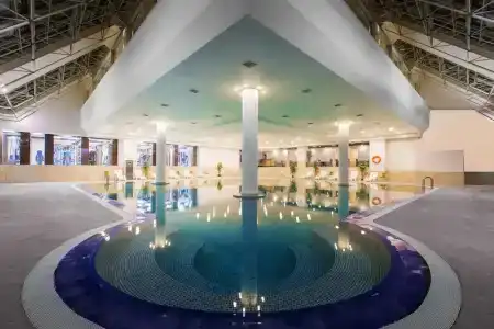 Ramada Plaza - 14
