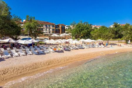 Blue Waves Resort - 56