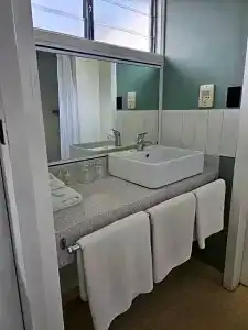 The Avenue - 24