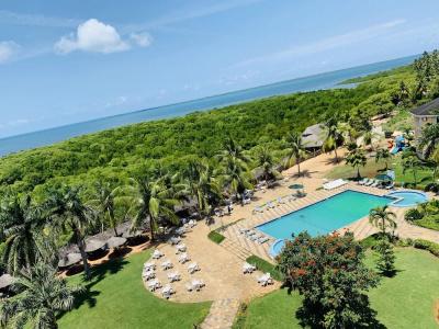 Tanga Beach & Spa - 13