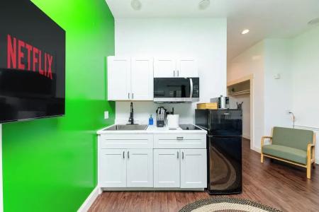 30-A Inn & Suites - 162