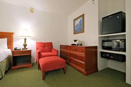 Ramada Plaza by Wyndham Waikiki - 42