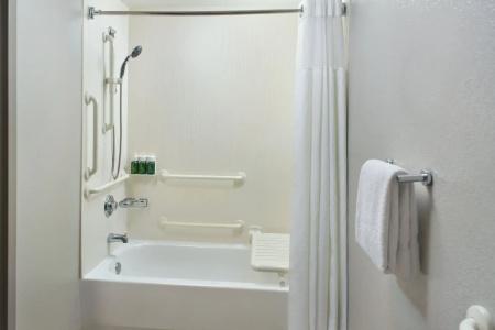 Courtyard by Marriott Broadway - 10