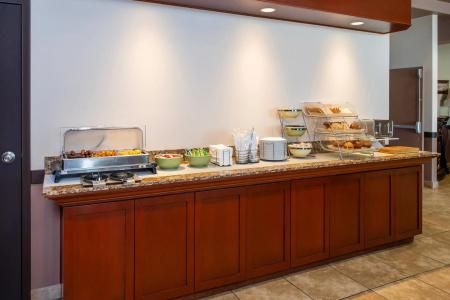 Quality Inn & Suites - 10