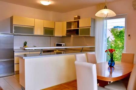 Pervanovo with Free Parking - 286