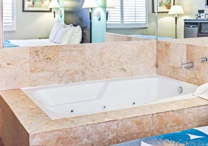 Cabana Inn & Suites - 12