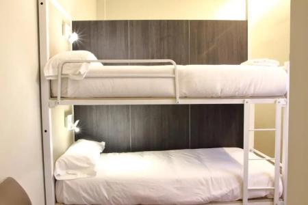 Poshtel - Premium - 50