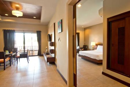 Rose Bay Resort - 44
