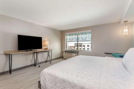 Homewood Suites by Hilton West - 5