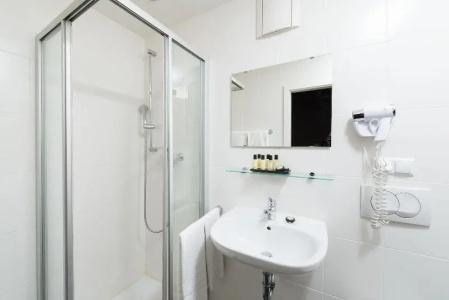 Munich Inn - Design Hotel - 41