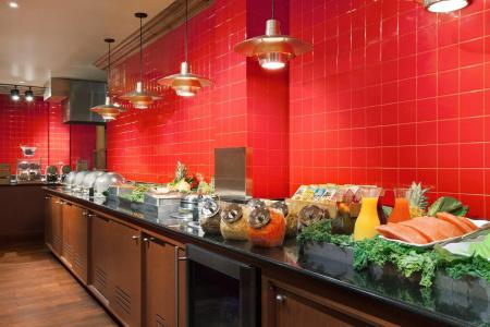 DoubleTree by Hilton Dallas - Love Field - 11