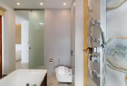 Diamond Luxury Suites - 55