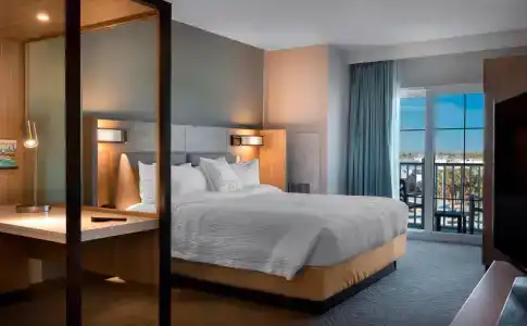 SpringHill Suites by Marriott - 4