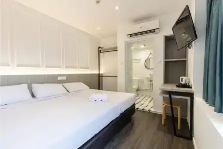 Philip - SG Clean & Staycation Approved - 18