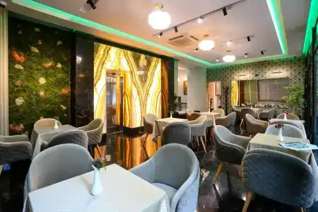 Emerald Boutique - 11