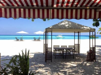 Luau Beach Inn - 20