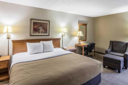 Quality Inn San Antonio Fiesta at Six Flags - 33