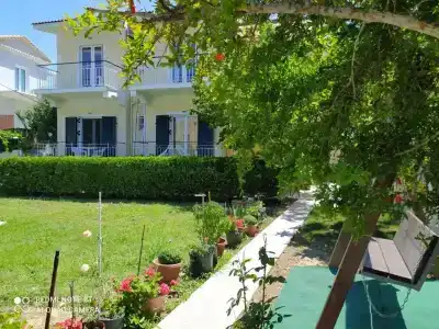 Elena's Garden - 15