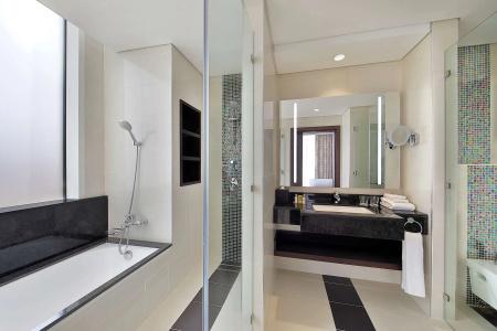DoubleTree by Hilton - Al Sadd - 9