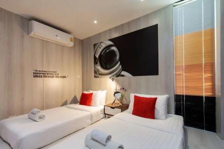 Sleep Walker Poshtel - 73