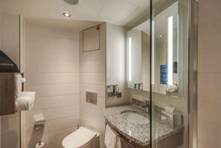 Hampton by Hilton Stuttgart City Centre - 7