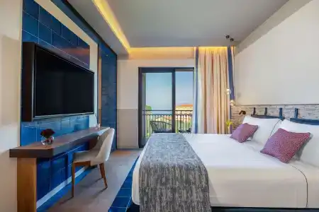 Carlton International - 165