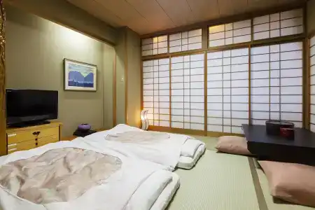 Yamatoya Honten Ryokan Osaka - 3