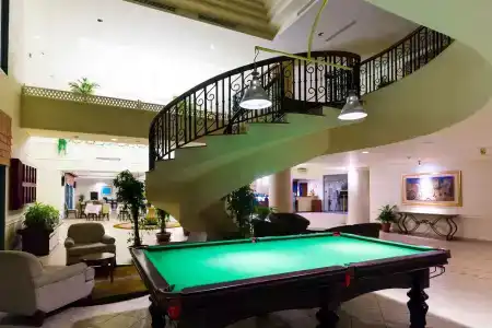 Diamond Westlake Suites - 20