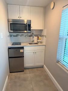 A Beach Retreat on Casey Key - 45