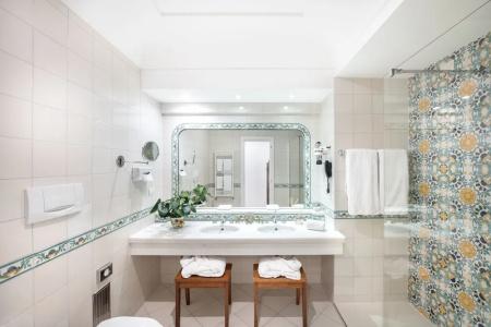 Eden Roc Suites - 457