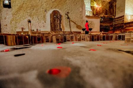 Oread Cave Suites - 323