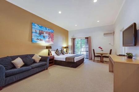Greensborough - 35